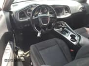 ✅ 2017 Dodge Challenger SXT • VIN: 2C3CDZAG1HH502416 • Lot: 66013554. Wystawiony na Copart z przebiegiem 76 371 mil. Bezpłatny archiwum sprzedaży aukcyjnych z USA i szczegółowy raport historii pojazdu na DreamBid. Zdjęcie 8.