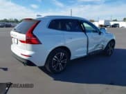 ✅ 2020 Volvo XC60 Momentum • VIN: YV4102DK5L1602268 • Lot: 43795880. Listed on IAAI with 31,557 mi. Free auction sales archive from the USA and detailed vehicle history report at DreamBid. Image 4.
