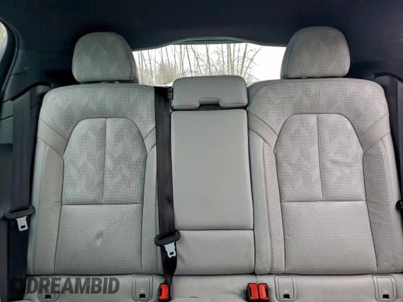 ✅ 2023 Polestar 2 • VIN: YSMEG3KA2PL114278 • Lot: 96733355. Wystawiony na Copart z przebiegiem 46 738 mil. Bezpłatny archiwum sprzedaży aukcyjnych z USA i szczegółowy raport historii pojazdu na DreamBid. Zdjęcie 10.