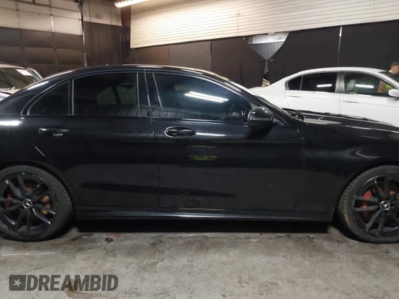 ✅ 2020 Mercedes-Benz C 43 AMG • VIN: W1KWF6EB1LR574604 • Lot: 42458611. Wystawiony na IAAI z przebiegiem 80 181 mil. Bezpłatny archiwum sprzedaży aukcyjnych z USA i szczegółowy raport historii pojazdu na DreamBid. Zdjęcie 13.