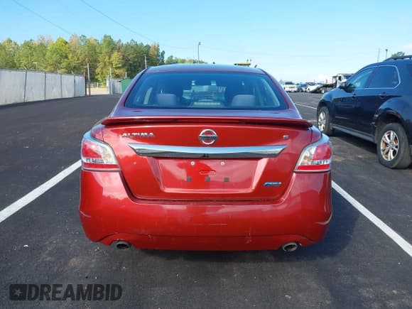 ✅ 2014 Nissan Altima SV • VIN: 1N4AL3AP1EC187737 • Lot: 43414632. Listed on IAAI with 206,884 mi. Free auction sales archive from the USA and detailed vehicle history report at DreamBid. Image 16.