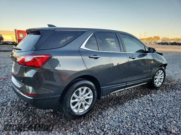✅ 2021 Chevrolet Equinox LT • VIN: 2GNAXKEV7M6102562 • Lot: 91629835. Wystawiony na Copart z przebiegiem 94 709 mil. Bezpłatny archiwum sprzedaży aukcyjnych z USA i szczegółowy raport historii pojazdu na DreamBid. Zdjęcie 3.