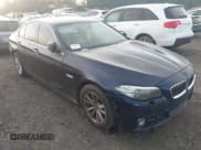 ✅ 2015 BMW 5 Series 528i xDrive • VIN: WBA5A7C50FD621210 • Лот: 43284350. Опубликован ранее на IAAI с пробегом Не указан. Бесплатный доступ к архиву аукционных продаж из США и подробный отчёт об истории автомобиля на DreamBid. Изображение 1.