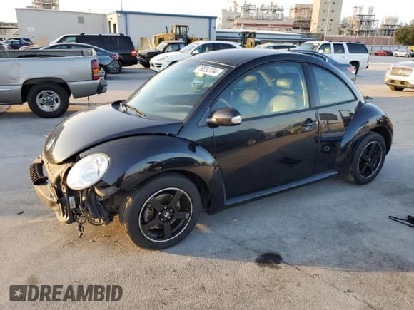 ✅ 2010 Volkswagen Beetle • VIN: 3VWPG3AG7AM013265 • Lot: 45587005. Wystawiony na Copart z przebiegiem 154 061 mil. Bezpłatny archiwum sprzedaży aukcyjnych z USA i szczegółowy raport historii pojazdu na DreamBid. Zdjęcie 1.