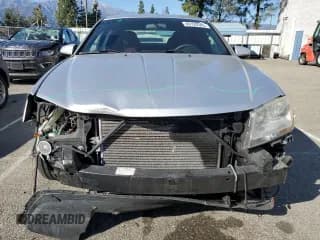 ✅ 2011 Dodge Avenger Heat • VIN: 1B3BD1FG6BN510450 • Лот: 46120385. Опубликован ранее на Copart с пробегом 151 042 миль. Бесплатный доступ к архиву аукционных продаж из США и подробный отчёт об истории автомобиля на DreamBid. Изображение 5.