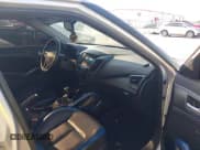 ✅ 2013 Hyundai Veloster Turbo • VIN: KMHTC6AE5DU112756 • Lot: 42854505. Wystawiony na IAAI z przebiegiem 99 015 mil. Bezpłatny archiwum sprzedaży aukcyjnych z USA i szczegółowy raport historii pojazdu na DreamBid. Zdjęcie 5.