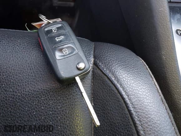 ✅ 2011 Volkswagen Jetta TDI • VIN: 3VWPL7AJ8BM706393 • Лот: 43000417. Опубликован ранее на IAAI с пробегом 136 396 миль. Бесплатный доступ к архиву аукционных продаж из США и подробный отчёт об истории автомобиля на DreamBid. Изображение 11.