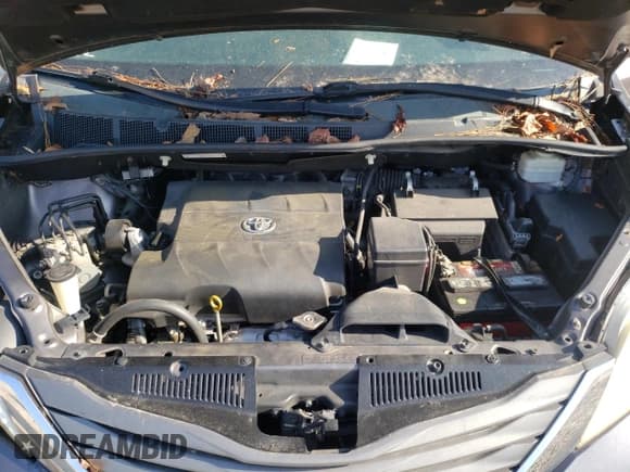 ✅ 2012 Toyota Sienna XLE • VIN: 5TDYK3DC5CS232310 • Lot: 66205305. Listed on Copart with Not provided. Free auction sales archive from the USA and detailed vehicle history report at DreamBid. Image 12.