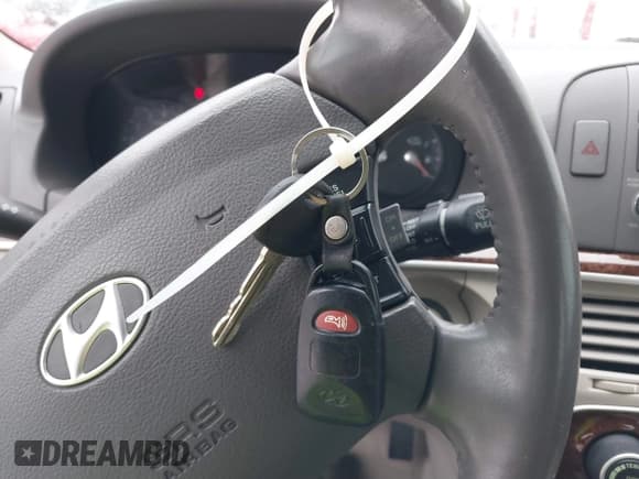 ✅ 2008 Hyundai Sonata SE • VIN: 5NPEU46F18H369915 • Лот: 41250325. Опубликован ранее на IAAI с пробегом 200 666 миль. Бесплатный доступ к архиву аукционных продаж из США и подробный отчёт об истории автомобиля на DreamBid. Изображение 11.