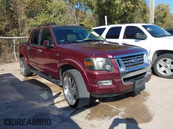 ✅ 2007 Ford Explorer Sport Trac Limited • VIN: 1FMEU33847UA07870 • Lot: 43713590. Listed on IAAI with 181,866 mi. Free auction sales archive from the USA and detailed vehicle history report at DreamBid. Image 1.