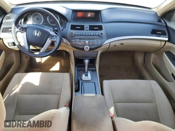 ✅ 2011 Honda Accord LX • VIN: 1HGCP2F35BA051384 • Lot: 93255145. Listed on Copart with 136,422 mi. Free auction sales archive from the USA and detailed vehicle history report at DreamBid. Image 8.