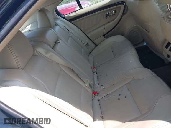 ✅ 2014 Ford Taurus Limited • VIN: 1FAHP2F85EG125118 • Lot: 42457437. Listed on IAAI with 129,406 mi. Free auction sales archive from the USA and detailed vehicle history report at DreamBid. Image 8.