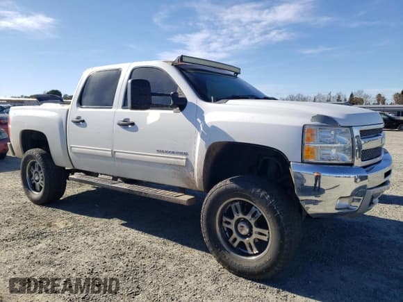 ✅ 2013 Chevrolet Silverado 1500 LT • VIN: 3GCUKSE25DG261840 • Lot: 41650195. Listed on Copart with 153,399 mi. Free auction sales archive from the USA and detailed vehicle history report at DreamBid. Image 4.