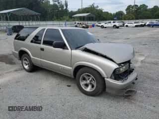 2004 Chevrolet Blazer LS z VIN 1GNCS18X74K157511, wystawiony jako Copart lot #65042754 z przebiegiem Nie podano mil oraz Nie do naprawy • Non repairable. Historia ofert i sprzedaży dostępna na DreamBid. Obrazek 4.