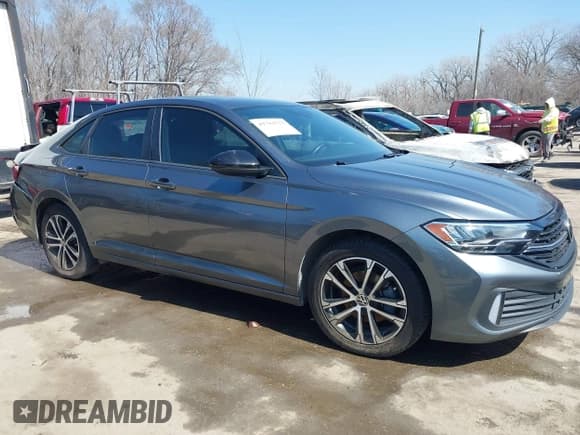 ✅ 2022 Volkswagen Jetta Sport • VIN: 3VWBM7BU6NM017084 • Lot: 41784555. Listed on IAAI with 60,364 mi. Free auction sales archive from the USA and detailed vehicle history report at DreamBid. Image 13.