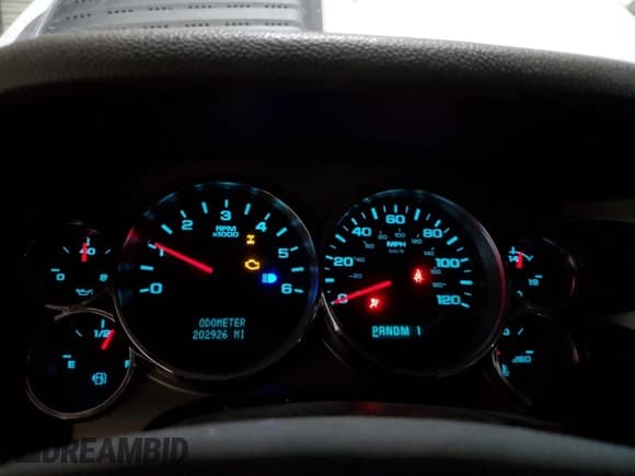 ✅ 2012 Chevrolet Silverado 2500HD Work Truck • VIN: 1GC2KVCG7CZ139471 • Lot: 42931015. Wystawiony na Copart z przebiegiem 202 926 mil. Bezpłatny archiwum sprzedaży aukcyjnych z USA i szczegółowy raport historii pojazdu na DreamBid. Zdjęcie 9.