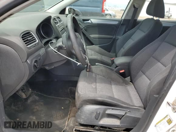 ✅ 2013 Volkswagen Golf w/Conv & Sunroof • VIN: WVWDB7AJ9DW132124 • Lot: 55153115. Listed on Copart with 132,503 mi. Free auction sales archive from the USA and detailed vehicle history report at DreamBid. Image 7.