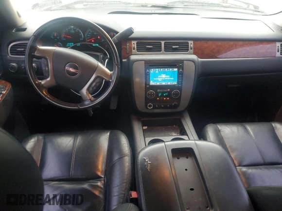 ✅ 2010 GMC Sierra 1500 • VIN: 3GTXKWE20AG131027 • Lot: 81897324. Wystawiony na Copart z przebiegiem 200 732 mil. Bezpłatny archiwum sprzedaży aukcyjnych z USA i szczegółowy raport historii pojazdu na DreamBid. Zdjęcie 8.