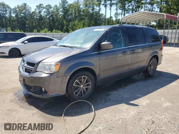 2017 Dodge Grand Caravan SXT с VIN 2C4RDGCG3HR553935, выставлен на аукционе Copart как лот 80549635 с пробегом 116 751 миль миль и Списание • Salvage title. История ставок и продаж доступна на DreamBid. Изображение 1.
