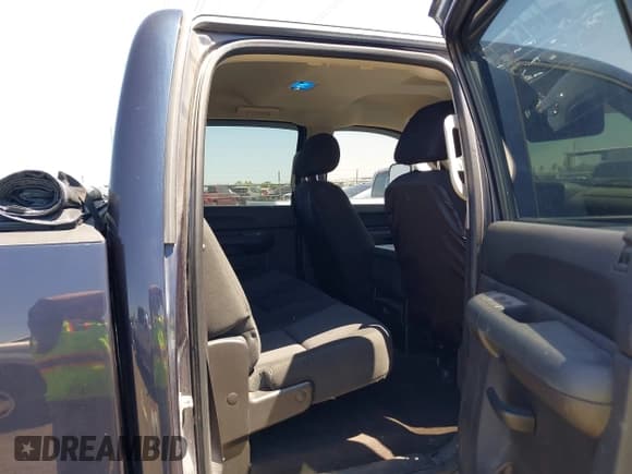 ✅ 2013 Chevrolet Silverado 2500HD LT • VIN: 1GC1KXCG8DF144317 • Lot: 41984092. Listed on IAAI with 98,202 mi. Free auction sales archive from the USA and detailed vehicle history report at DreamBid. Image 8.