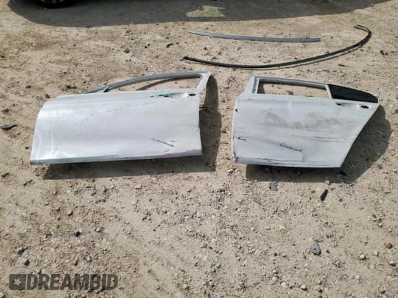 ✅ 2018 BMW 3 Series 330i • VIN: WBA8B9G51JNU57923 • Lot: 58556075. Listed on Copart with 62,365 mi. Free auction sales archive from the USA and detailed vehicle history report at DreamBid. Image 12.