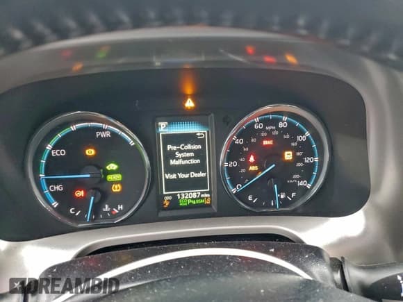 ✅ 2017 Toyota RAV4 XLE • VIN: JTMRJREV4HD073082 • Lot: 92174005. Wystawiony na Copart z przebiegiem 132 087 mil. Bezpłatny archiwum sprzedaży aukcyjnych z USA i szczegółowy raport historii pojazdu na DreamBid. Zdjęcie 9.