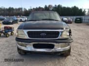 ✅ 1998 Ford Expedition XLT • VIN: 1FMRU18WXWLB59279 • Лот: 92457005. Опубликован ранее на Copart с пробегом 227 883 миль. Бесплатный доступ к архиву аукционных продаж из США и подробный отчёт об истории автомобиля на DreamBid. Изображение 5.