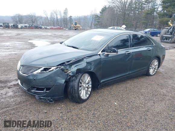 ✅ 2015 Lincoln MKZ • VIN: 3LN6L2J90FR616800 • Lot: 41683401. Wystawiony na IAAI z przebiegiem 92 239 mil. Bezpłatny archiwum sprzedaży aukcyjnych z USA i szczegółowy raport historii pojazdu na DreamBid. Zdjęcie 2.