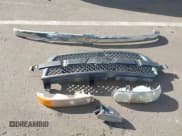 ✅ 2001 Chevrolet Silverado 2500HD LS • VIN: 1GCHK29G11E271582 • Lot: 43714987. Wystawiony na IAAI z przebiegiem 211 836 mil. Bezpłatny archiwum sprzedaży aukcyjnych z USA i szczegółowy raport historii pojazdu na DreamBid. Zdjęcie 12.