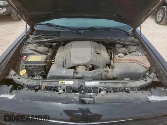 ✅ 2013 Dodge Challenger R/T Plus • VIN: 2C3CDYBT6DH554284 • Lot: 56241165. Wystawiony na Copart z przebiegiem 119 478 mil. Bezpłatny archiwum sprzedaży aukcyjnych z USA i szczegółowy raport historii pojazdu na DreamBid. Zdjęcie 11.