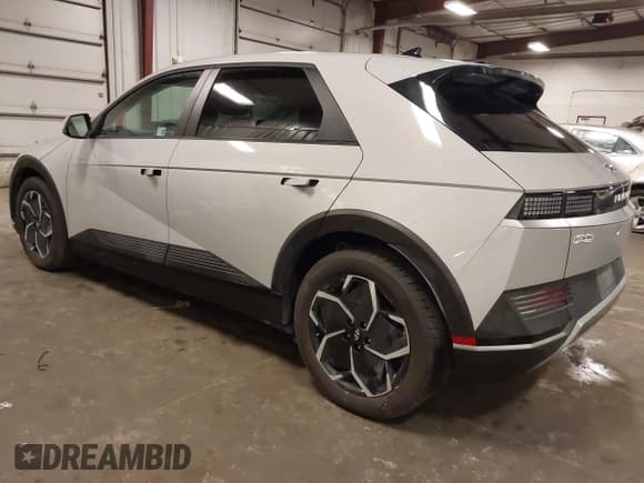 ✅ 2024 Hyundai Ioniq 5 SEL • VIN: KM8KNDDF6RU310834 • Lot: 42515823. Listed on IAAI with 15,851 mi. Free auction sales archive from the USA and detailed vehicle history report at DreamBid. Image 3.
