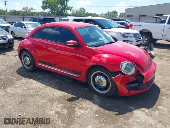 ✅ 2013 Volkswagen Beetle 2.5L • VIN: 3VWHX7ATXDM634268 • Lot: 42998618. Listed on IAAI with 135,381 mi. Free auction sales archive from the USA and detailed vehicle history report at DreamBid. Image 1.