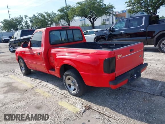 ✅ 1994 Ford Ranger XLT • VIN: 1FTCR10XXRPB67024 • Lot: 42687100. Listed on IAAI with 225,947 mi. Free auction sales archive from the USA and detailed vehicle history report at DreamBid. Image 3.