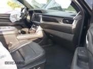 ✅ 2021 GMC Yukon XL Denali • VIN: 1GKS2JKLXMR357630 • Lot: 40387131. Wystawiony na IAAI z przebiegiem Nie podano. Bezpłatny archiwum sprzedaży aukcyjnych z USA i szczegółowy raport historii pojazdu na DreamBid. Zdjęcie 5.