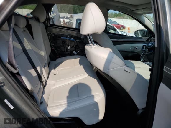 ✅ 2022 Hyundai Tucson Limited • VIN: KM8JECA10NU045661 • Lot: 62290413. Wystawiony na Copart z przebiegiem 19 748 mil. Bezpłatny archiwum sprzedaży aukcyjnych z USA i szczegółowy raport historii pojazdu na DreamBid. Zdjęcie 10.