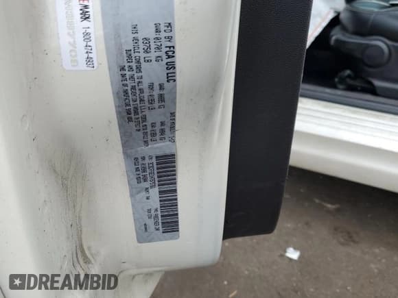 ✅ 2017 FIAT 500e • VIN: 3C3CFFGE1HT575761 • Lot: 71966804. Listed on Copart with 31,269 mi. Free auction sales archive from the USA and detailed vehicle history report at DreamBid. Image 12.