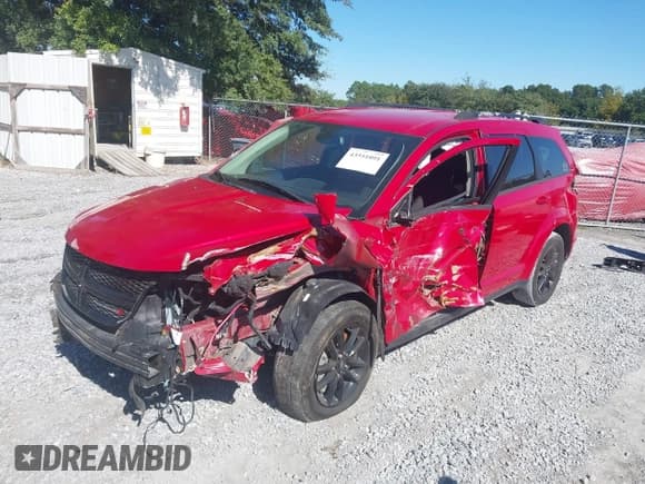 ✅ 2019 Dodge Journey SE • VIN: 3C4PDCBB8KT860365 • Lot: 43551091. Wystawiony na IAAI z przebiegiem 111 769 mil. Bezpłatny archiwum sprzedaży aukcyjnych z USA i szczegółowy raport historii pojazdu na DreamBid. Zdjęcie 18.