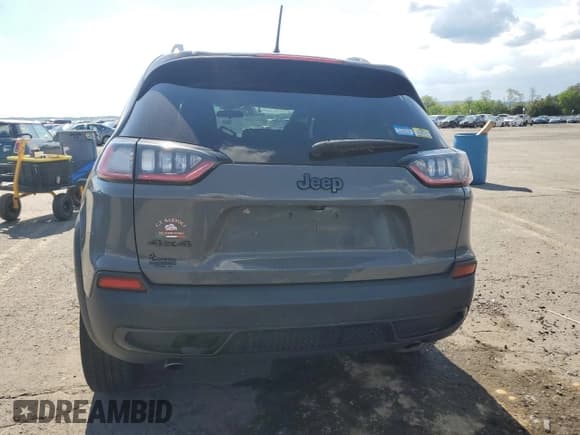 ✅ 2019 Jeep Cherokee Upland • VIN: 1C4PJMCX5KD455935 • Lot: 56239825. Wystawiony na Copart z przebiegiem 35 797 mil. Bezpłatny archiwum sprzedaży aukcyjnych z USA i szczegółowy raport historii pojazdu na DreamBid. Zdjęcie 6.