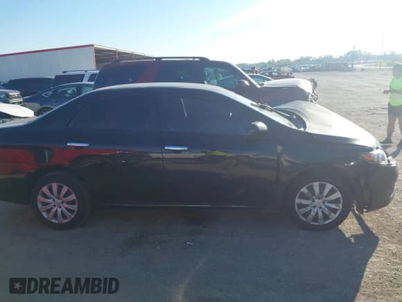 ✅ 2012 Toyota Corolla S • VIN: 2T1BU4EE8CC830096 • Лот: 43607409. Опубликован ранее на IAAI с пробегом 215 663 миль. Бесплатный доступ к архиву аукционных продаж из США и подробный отчёт об истории автомобиля на DreamBid. Изображение 13.