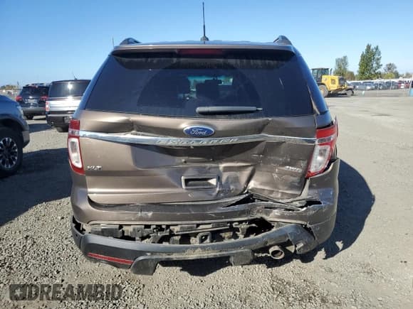 ✅ 2015 Ford Explorer XLT • VIN: 1FM5K8D87FGC51270 • Lot: 87308675. Wystawiony na Copart z przebiegiem 76 908 mil. Bezpłatny archiwum sprzedaży aukcyjnych z USA i szczegółowy raport historii pojazdu na DreamBid. Zdjęcie 6.