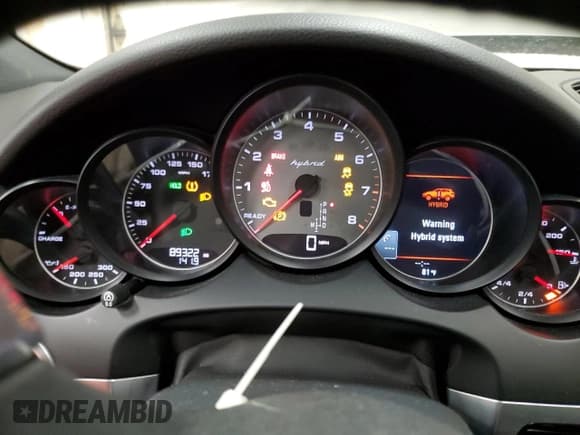 ✅ 2012 Porsche Cayenne S Hybrid • VIN: WP1AE2A2XCLA92267 • Lot: 65217335. Listed on Copart with 89,322 mi. Free auction sales archive from the USA and detailed vehicle history report at DreamBid. Image 9.