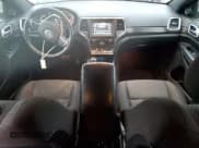 ✅ 2018 Jeep Grand Cherokee Upland • VIN: 1C4RJFAGXJC190862 • Лот: 85375835. Опубликован ранее на Copart с пробегом 108 404 миль. Бесплатный доступ к архиву аукционных продаж из США и подробный отчёт об истории автомобиля на DreamBid. Изображение 8.