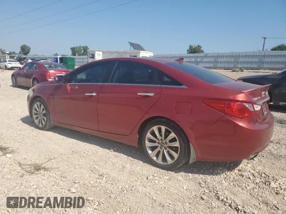 ✅ 2013 Hyundai Sonata Limited • VIN: 5NPEC4AC9DH687694 • Lot: 84066275. Listed on Copart with 134,911 mi. Free auction sales archive from the USA and detailed vehicle history report at DreamBid. Image 2.