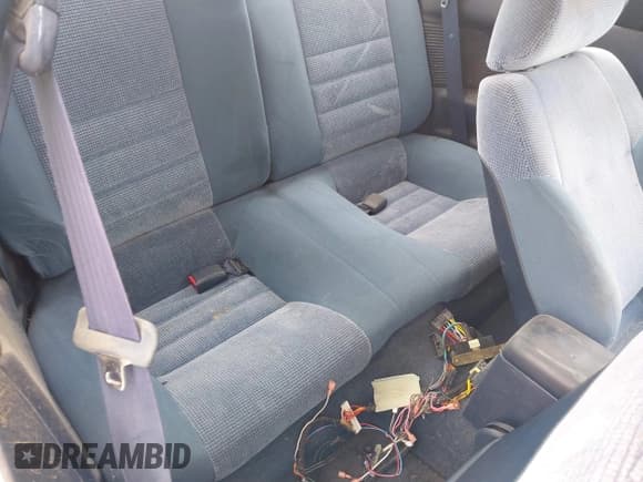 ✅ 1992 Toyota Celica • VIN: JT2ST87F3N0125440 • Lot: 41604085. Wystawiony na IAAI z przebiegiem 319 234 mil. Bezpłatny archiwum sprzedaży aukcyjnych z USA i szczegółowy raport historii pojazdu na DreamBid. Zdjęcie 8.