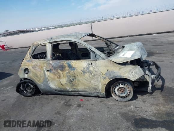 ✅ 2014 FIAT 500 Pop • VIN: 3C3CFFAR7ET184816 • Lot: 42919339. Listed on IAAI with Not provided. Free auction sales archive from the USA and detailed vehicle history report at DreamBid. Image 12.