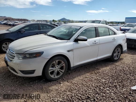 ✅ 2015 Ford Taurus SEL • VIN: 1FAHP2E92FG172960 • Лот: 84866524. Опубликован ранее на Copart с пробегом 115 115 миль. Бесплатный доступ к архиву аукционных продаж из США и подробный отчёт об истории автомобиля на DreamBid. Изображение 1.