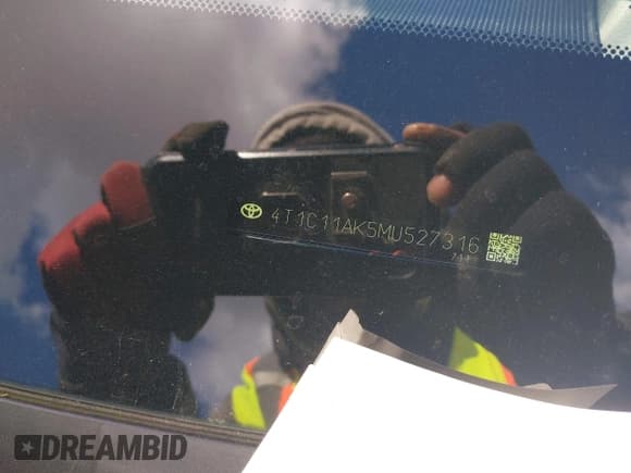 ✅ 2021 Toyota Camry LE • VIN: 4T1C11AK5MU527316 • Lot: 43634541. Wystawiony na IAAI z przebiegiem 16 245 mil. Bezpłatny archiwum sprzedaży aukcyjnych z USA i szczegółowy raport historii pojazdu na DreamBid. Zdjęcie 17.