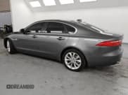 ✅ 2017 Jaguar XF 20d Premium • VIN: SAJBD4BN7HCY43301 • Lot: 41748265. Wystawiony na Copart z przebiegiem 63 965 mil. Bezpłatny archiwum sprzedaży aukcyjnych z USA i szczegółowy raport historii pojazdu na DreamBid. Zdjęcie 2.