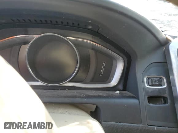 ✅ 2016 Volvo XC60 T5 Premier • VIN: YV4612RK7G2836472 • Лот: 66963955. Опубликован ранее на Copart с пробегом Не указан. Бесплатный доступ к архиву аукционных продаж из США и подробный отчёт об истории автомобиля на DreamBid. Изображение 9.