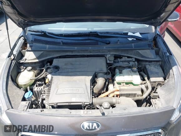 ✅ 2017 Kia Niro Touring • VIN: KNDCE3LC0H5053477 • Lot: 42510172. Wystawiony na IAAI z przebiegiem 125 392 mil. Bezpłatny archiwum sprzedaży aukcyjnych z USA i szczegółowy raport historii pojazdu na DreamBid. Zdjęcie 10.